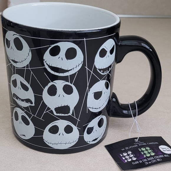 Disney Jack Skellington 20 oz Glow In The Dark Mug! - Picture 8 of 11